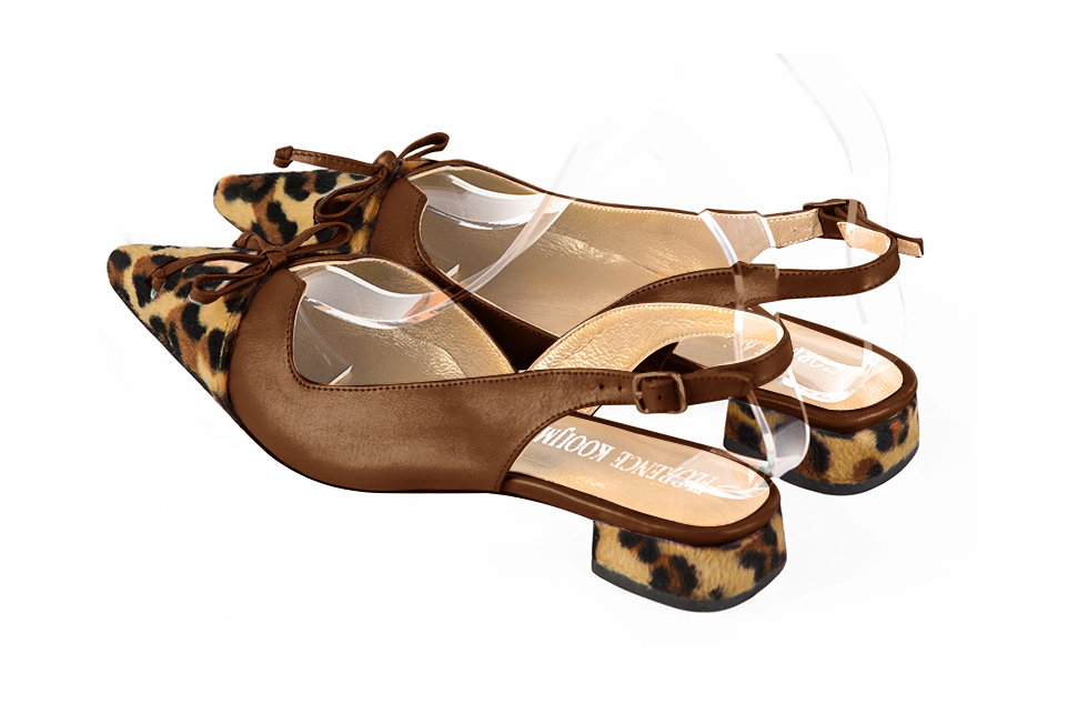 Safari black and caramel brown women's open back shoes, with a knot. Pointed toe. Flat flare heels. Rear view - Florence KOOIJMAN